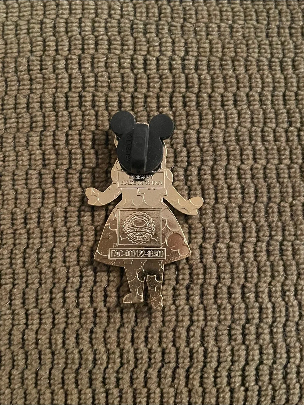 Alice in Wonderland Arms Out Pin